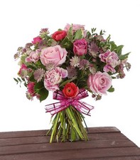 Mother’s Day, flowers, bouquet, bunch, gift, birthday. flowers, Biggin Hill, Westerham, Orpington, Bromley, Sevenoaks, Florist, delivery, delivered