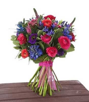 Mother’s Day, flowers, bouquet, bunch, gift, Funeral, tribute, wreath, flowers, Biggin Hill, Westerham, Orpington, Bromley, Sevenoaks, Florist, delivery, delivered, spring