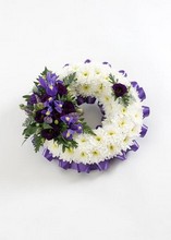 White Based Wreath
