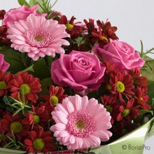 pink, red, gerbera, rose, handtie, Mother’s Day, flowers, bouquet, bunch, gift, Funeral, tribute, wreath, flowers, Biggin Hill, Westerham, Orpington, Bromley, Sevenoaks, Florist, delivery, delivered