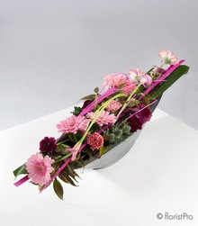 pink, purple, table, gift, arrangement, www.thegravesendflorist.co.uk