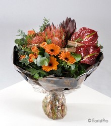 orange, red, gerbera, anthurium, rose, handtie, bouquet, www.thegravesendflorist.co.uk