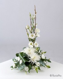 white modern flower arrangement www.thegravesendflorist.co.uk