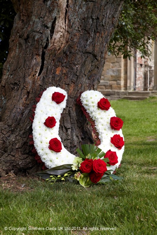 Horse, shoe, lucky, equestrian, equine, Funeral, tribute, wreath, flowers, Biggin Hill, Westerham, Orpington, Bromley, Sevenoaks, Florist 