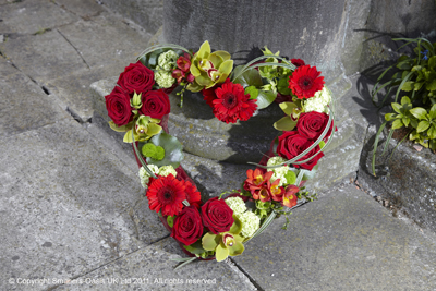 Funeral, wreath, heart, flowers, gravesend, florist, delivery
