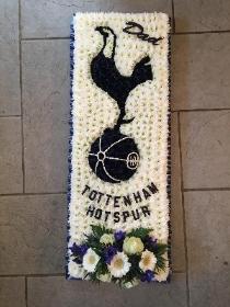Tottenham, Hotspur, Spurs, logo, cockerel, navy, white, funeral, tribute, flowers, wreath, florist, deliver, Biggin Hill, Westerham, Bromley, Sevenoaks 