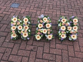 Nan, gran, grandma, grandmother, letter, funeral, flowers, wreath, tribute, Biggin Hill, Westerham, Sevenoaks, Orpington, Bromley, florist, 