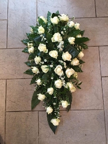 rose, coffin, casket, spray, single, ended, teardrop, Funeral, tribute, wreath, flowers, Biggin Hill, Westerham, Orpington, Bromley, Sevenoaks, Florist 