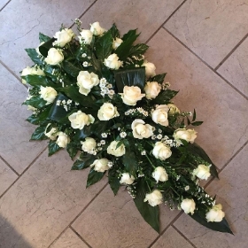 rose, coffin, casket, spray, single, ended, teardrop, Funeral, tribute, wreath, flowers, Biggin Hill, Westerham, Orpington, Bromley, Sevenoaks, Florist 