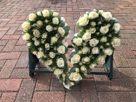 Rose, broken, heart, Love, funeral, flowers, tribute, wreath, delivery, Biggin Hill, Westerham, Bromley, Orpington, Sevenoaks, Florist