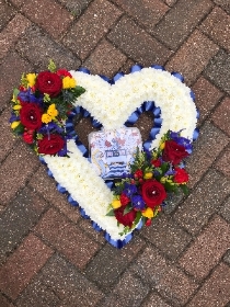 White, heart, wreath, funeral, flowers, tribute, gravesend, Florist, kent